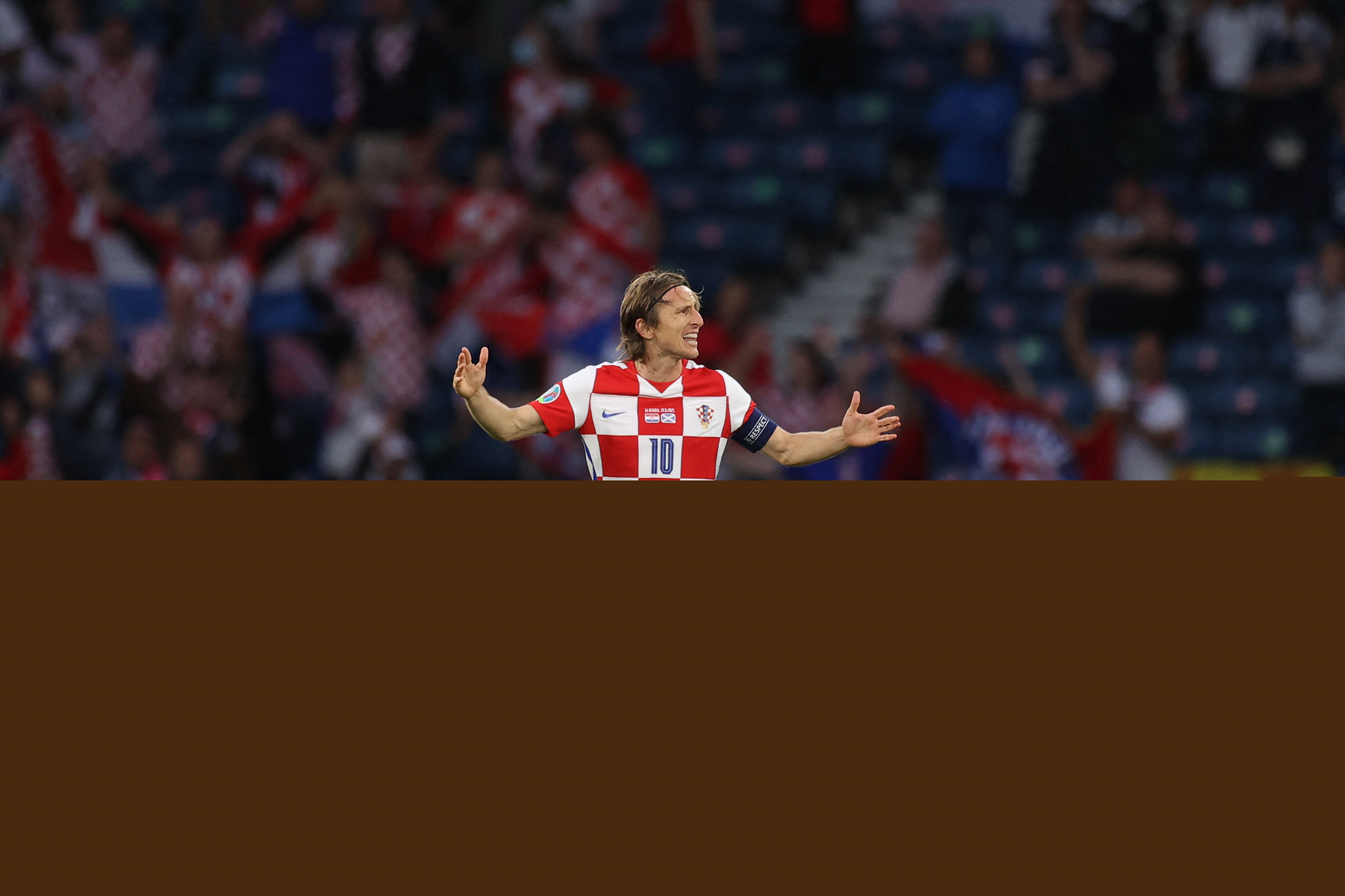 霍尔：切尔西球迷一直对我很好，对阵蓝军目标全取三分