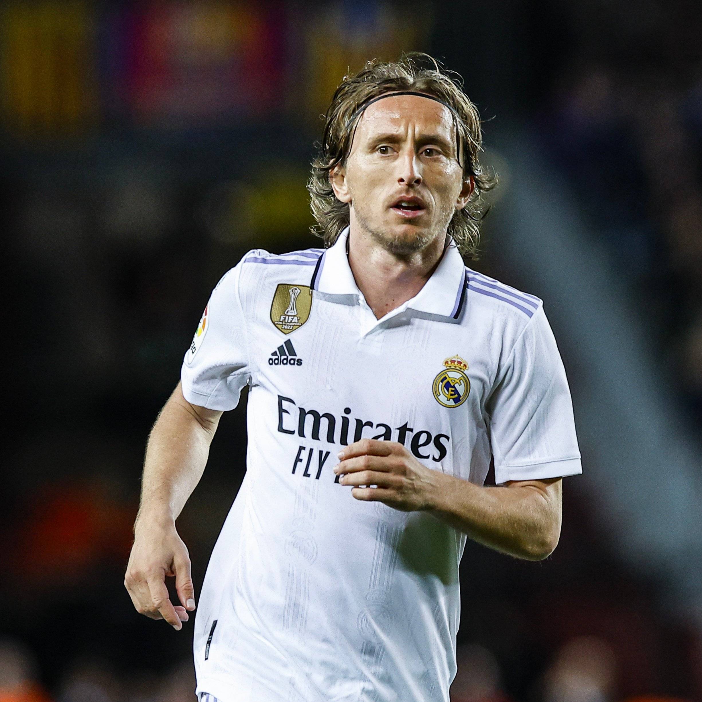 全市场：那不勒斯正寻找安古伊萨替代者，最现实的选择是梅努